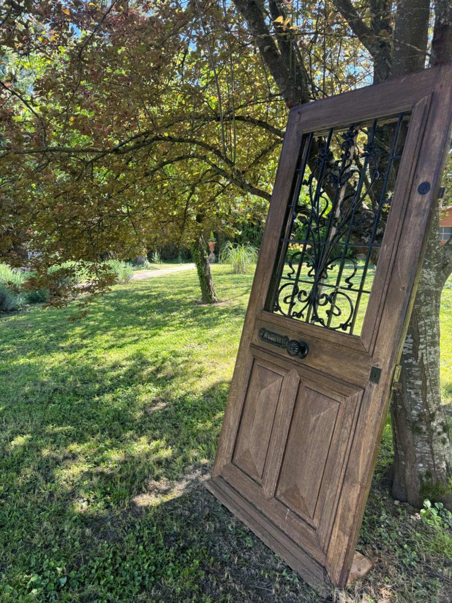 L'Escale Chambres Et Table D'Hotes Verdun-sur-le-Doubs エクステリア 写真